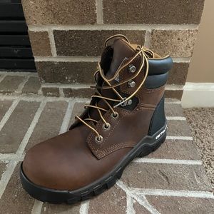 New in Box Women’s Carhartt Rugged Flex 6 inch composite toe work boot size 8